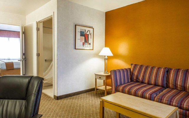 Quality Inn & Suites Lathrop - South Stockton