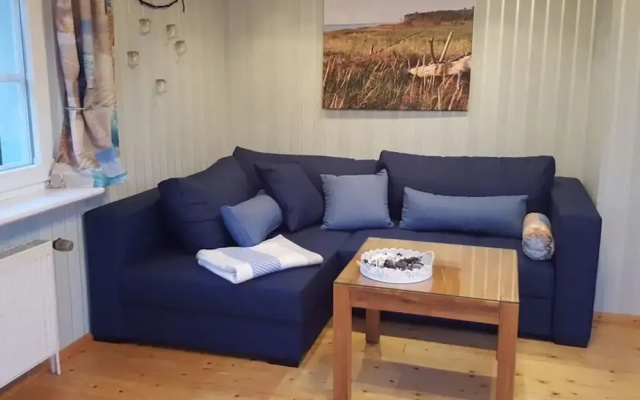 "laura" Comfortable Holiday Residence