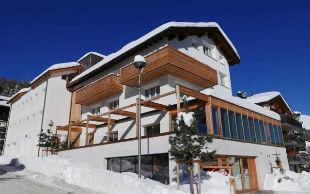 Conrad's Mountain Lodge