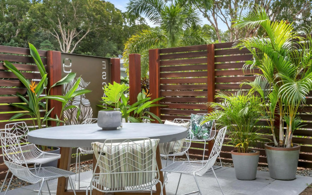 Escapades @ Palm Cove