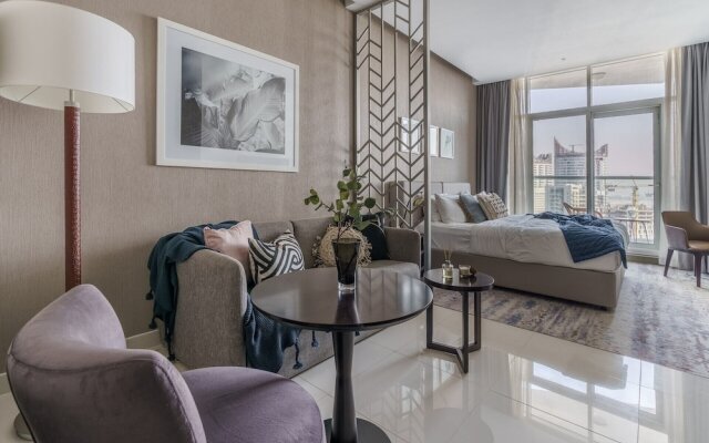 Eloquent Cozy Studio with Incredible Canal Views