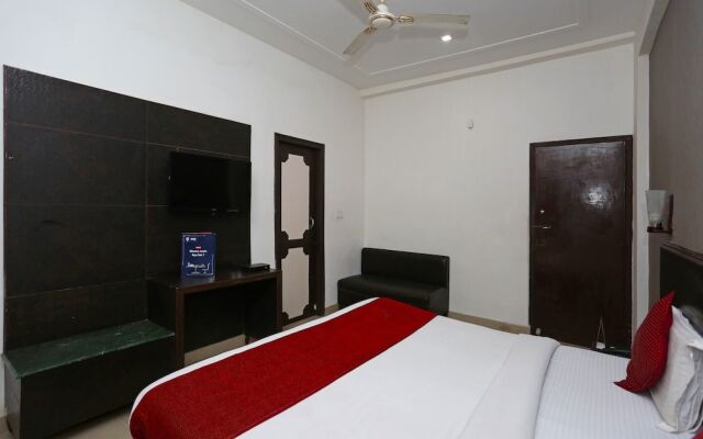 OYO 2862 Hotel Kanha Continental