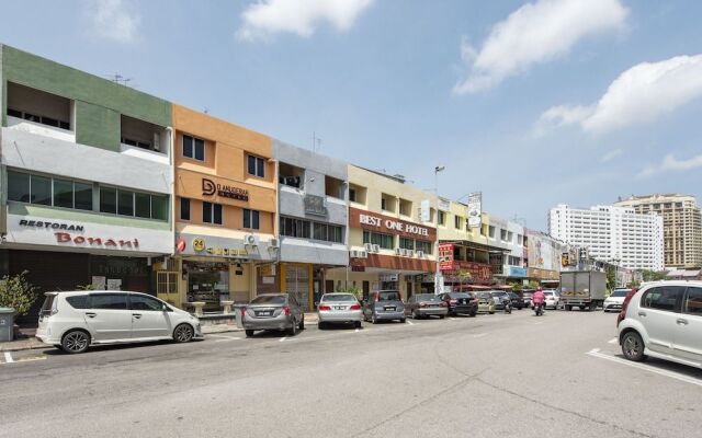 OYO 90254 D Anugerah Hotel