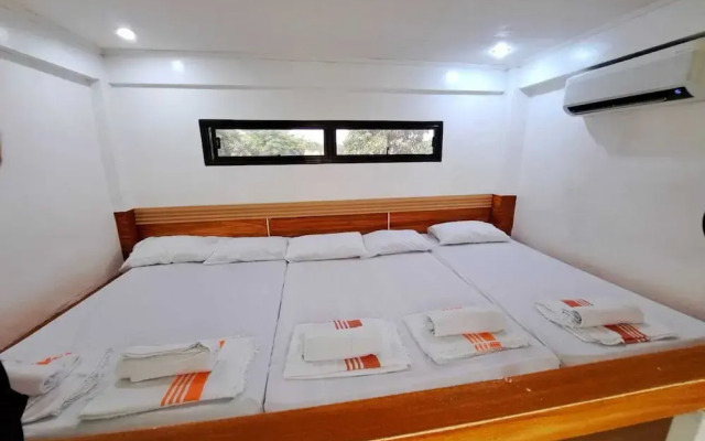 Govantes Guesthouse Loft Units