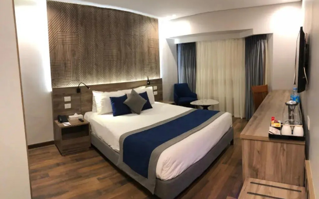 Pyramisa Suites Hotel Cairo
