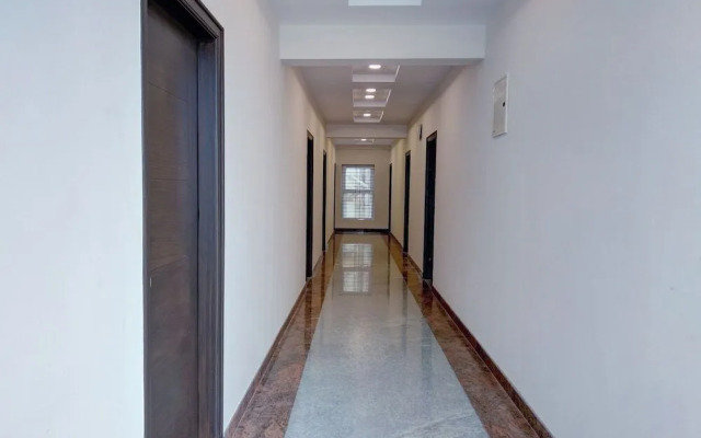 Hotel 12 Degree West by OYO Rooms