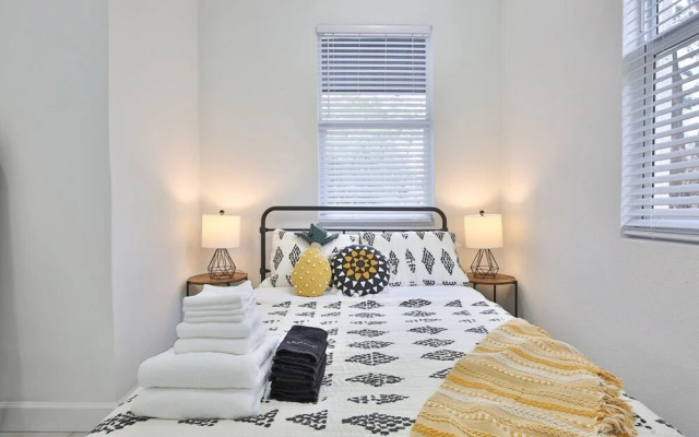 Walkable to Downtown - Casita 1