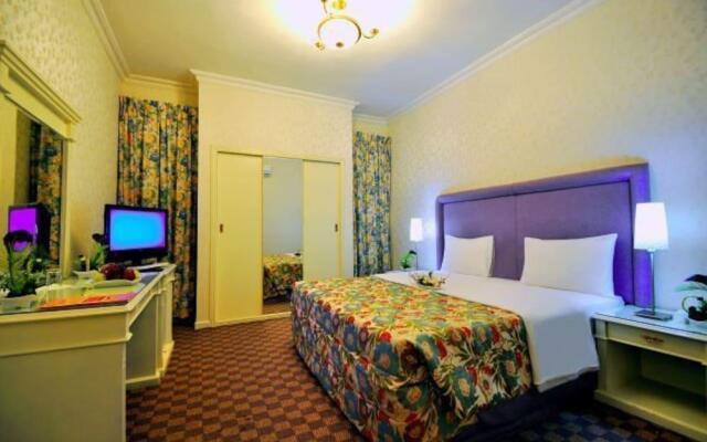 Dellmon Shrouq Hotel