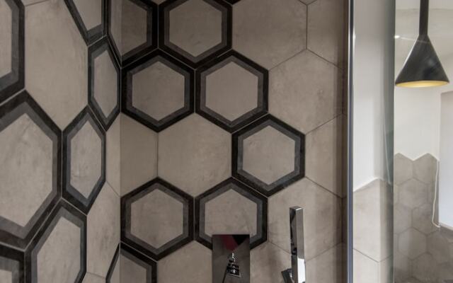 Отель Five Boutique Rooms