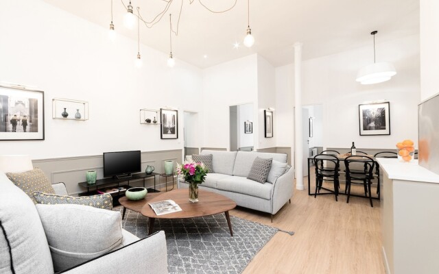LUX 3 & 4 BDR Montmartre I by Livinparis