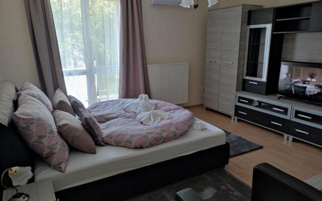 Zsanett Appartement