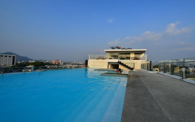 The Wide Suites