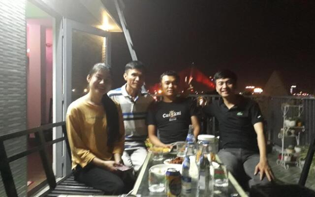 Sena home 4th-Rooftop Overlooking Danang Dragon bridge