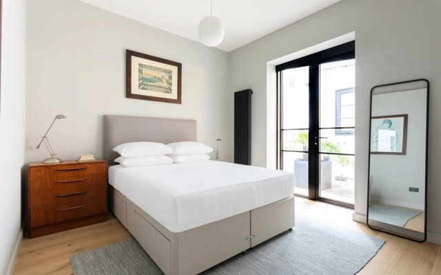 Redcliffe Square XII by Onefinestay