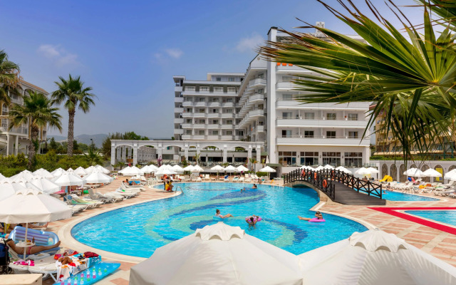 Holiday Garden Resort