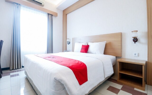 RedDoorz Plus near Senopati 2