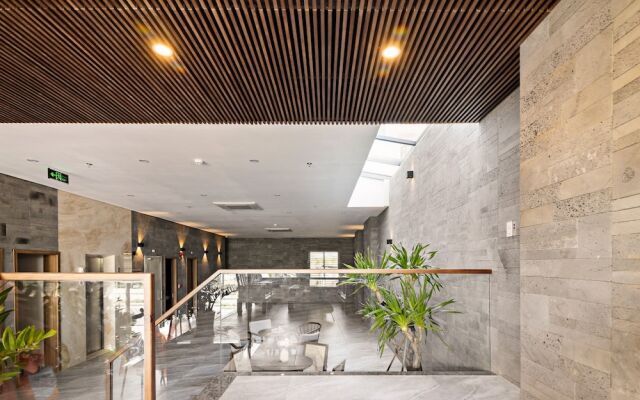 Hoang Thinh Hotel & Apartment Danang