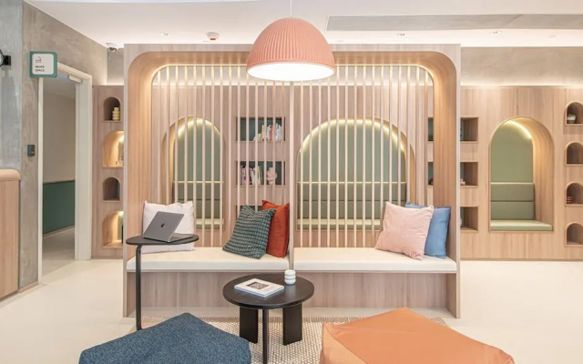 Weave Studios - Kowloon West