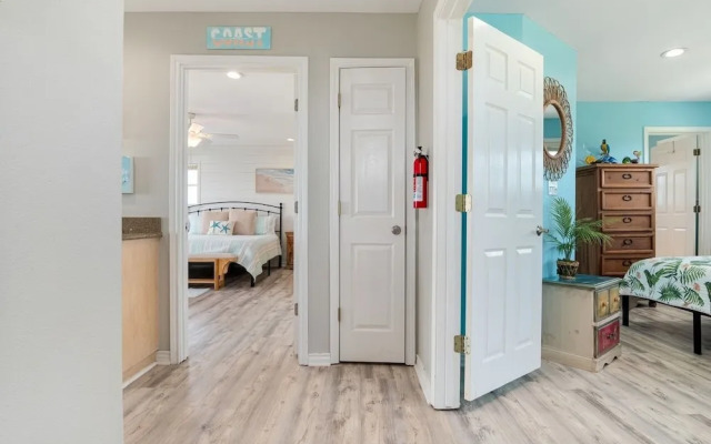 Selah 3 Bedroom Home by RedAwning