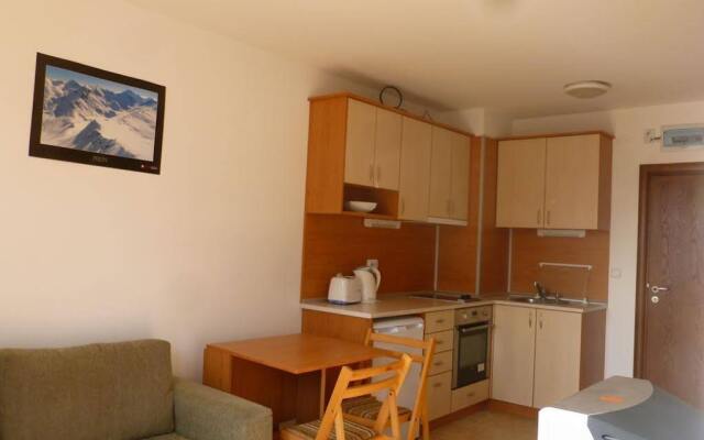 Explore Apartments in Kamenitza