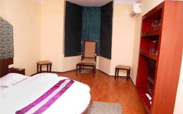 The Monal's Nest Resort