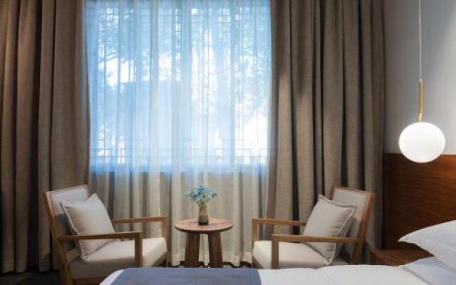 Moment Inn