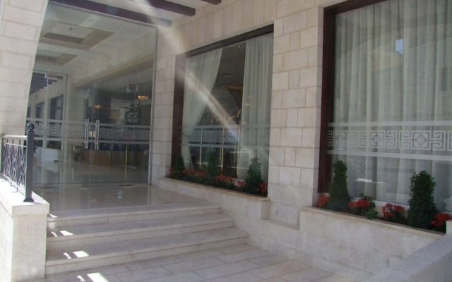 Manger Square Hotel