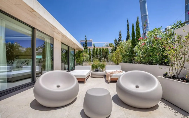 South Blue Luxury Penthouse