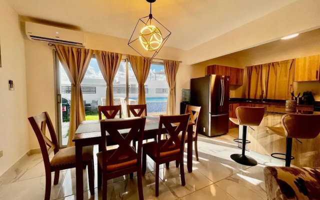 4BR 14 pax Twin Villa-Bbq & private pool