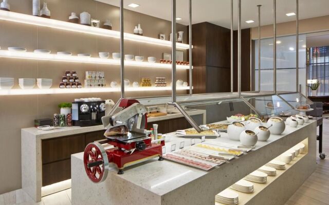 AC Hotel Minneapolis Downtown