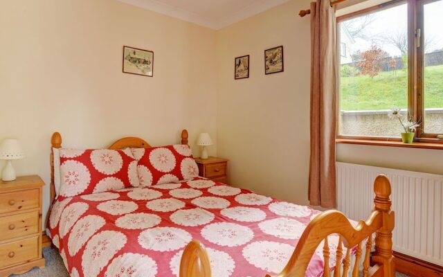 Modern Holiday Home in Wisemans Bridge With Terrace