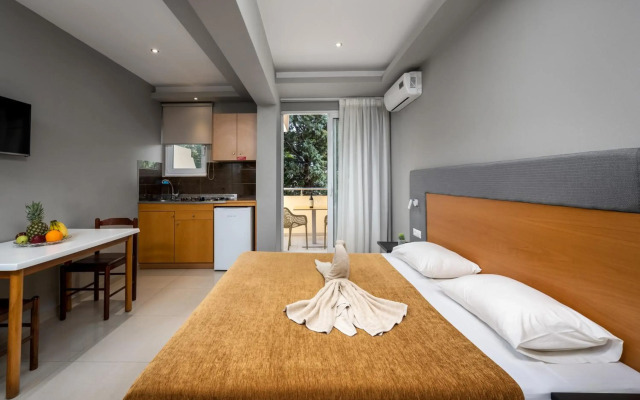 Sunday Hotel