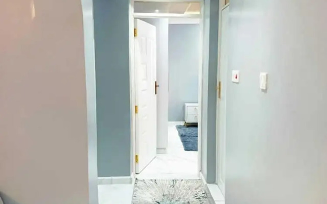 Lux Suites Grandville Apartments