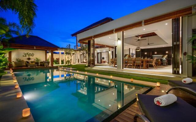 Villa The Maya