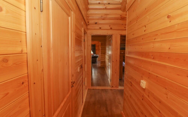 Maple Lodge