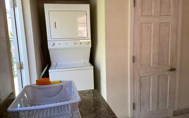 Inviting 2-bed Apartment West Coast Private