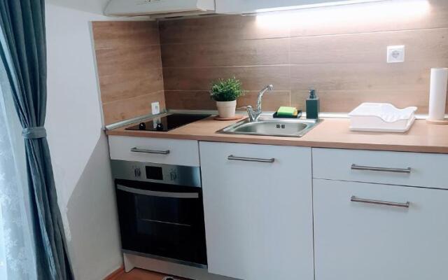 Elegant Central Studio Free wifi and netflix