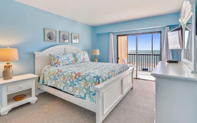 Villa Madeira 306 Beach front, stunning view! Walk to everything