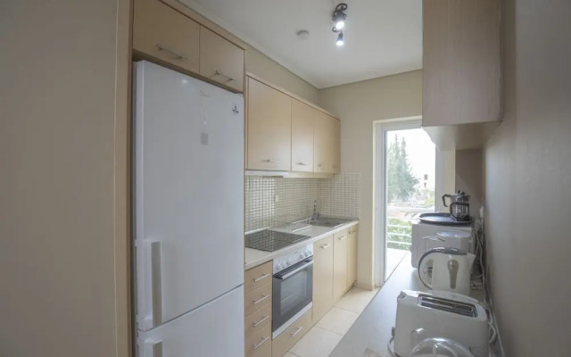 A&J Apartments or Rooms athens airport