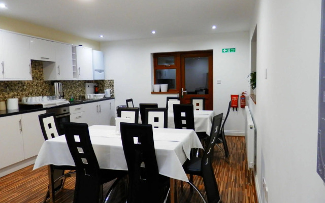 Heathrow Traveller B&B