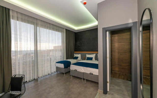 Melanj Airport Hotel