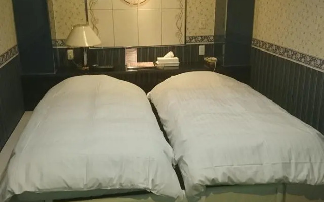 Hotel To