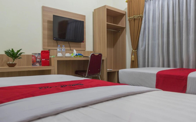 RedDoorz Plus near Trans Studio Mall 4