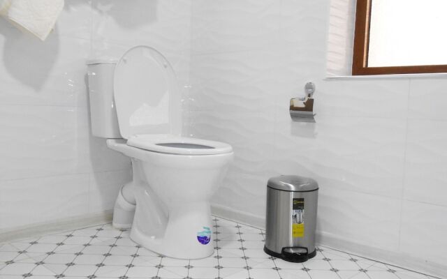 Colibri Traditional Hotel