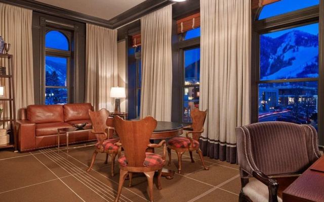 Hotel Jerome, Auberge Collection