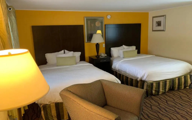 Four Winds Country Motel