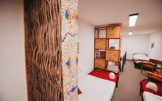 Plis Room - Old Bazaar