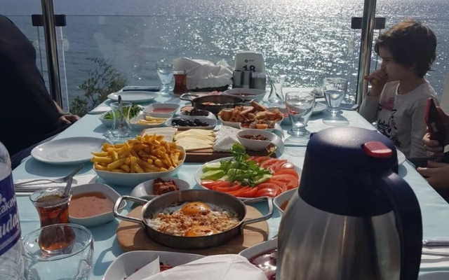Serdivan Konak Otel Narli Tesisleri