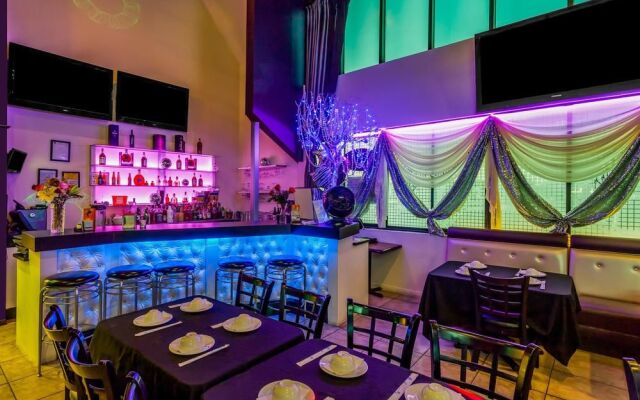 Ramada Plaza Garden Grove