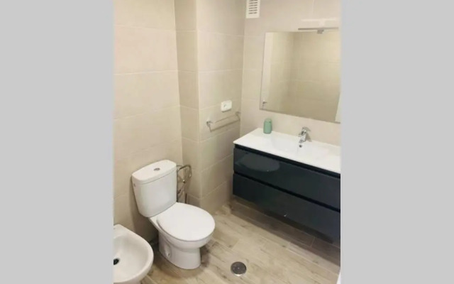 Amplio apartamento junto al mar